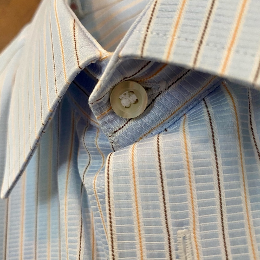Custom made by Davelle Clothiers of VA. Mint.